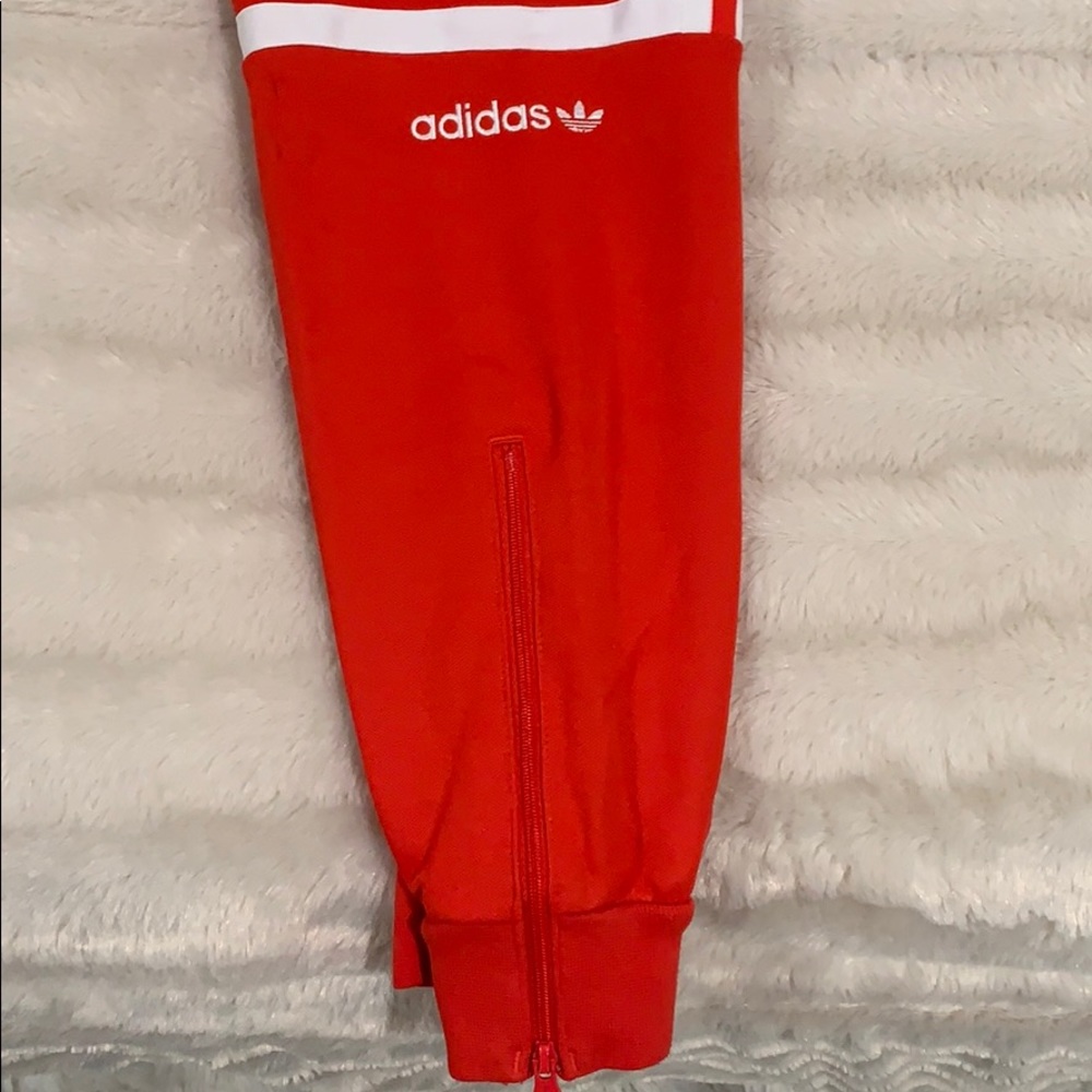 Adidas - Picture 3 of 5